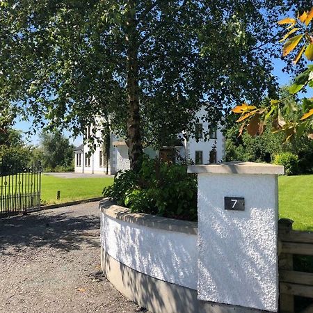 The White House Guest House Enniskillen Exterior photo